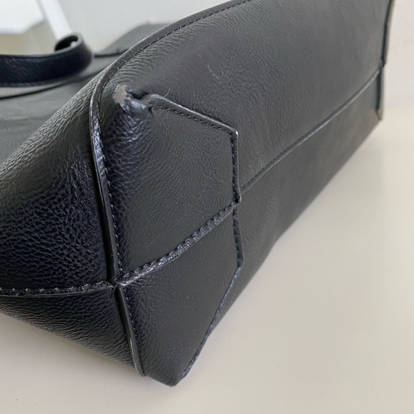 Viv & Lou Tote Purse - Picture 7 of 11